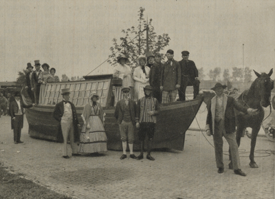 300278 Afbeelding van een groep, een trekschuit voorstellend, in de historische verkeersoptocht ter gelegenheid van de ...